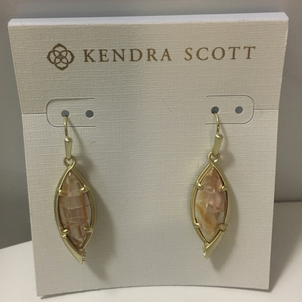 Never worn Kendra Scott earrings!